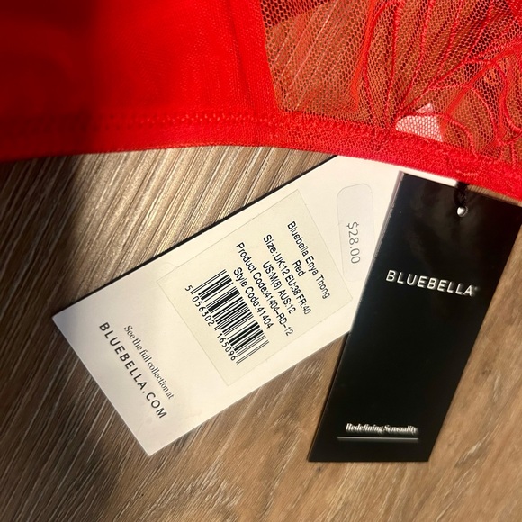 Blue Bella bra and thong set - Picture 4 of 8